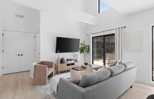 Luxury Penthouse with 2 Floors Pool Patio Gym Walk to Broadway - Foto 11