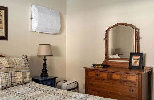 Spacious Waterfront Retreat on Merrymeeting Lake - Photo 15