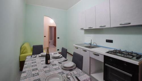Nice Apartment In Palmi With Wifi - Foto 3