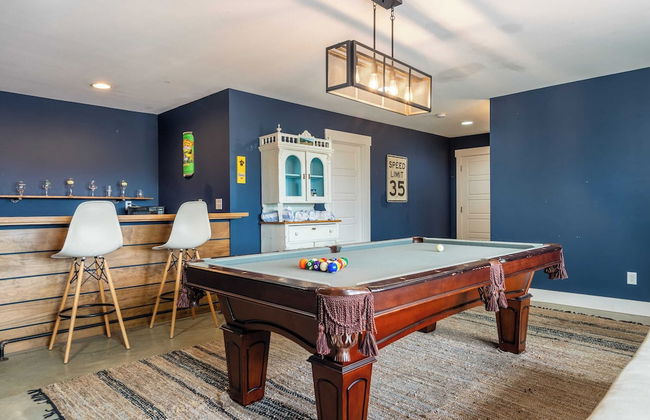 Private Retreat w/ Hot Tub, Amazing Views, Game Room Silver Spoon by Avantstay - Foto 6