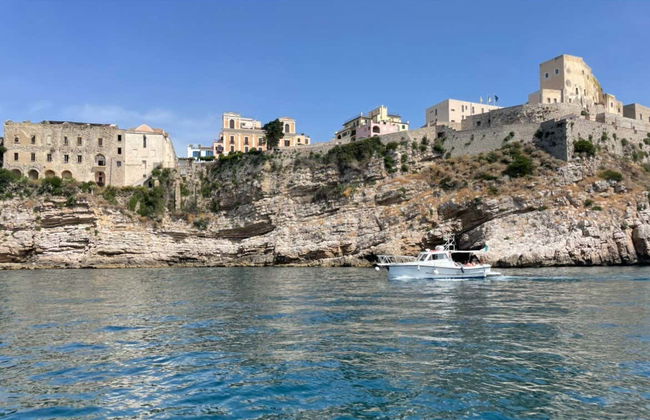 Passeio de barco pela península de Gaeta - Foto 1