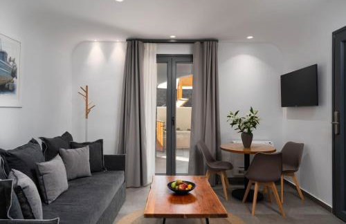 LyMaRou Collection - Photo 44