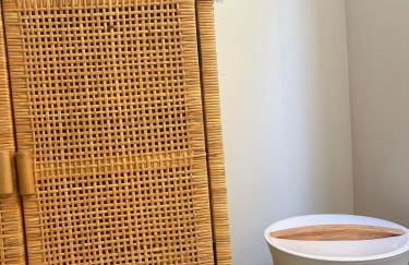 Beachside Modern Wellness Villa with Spacious Patio - Photo 28