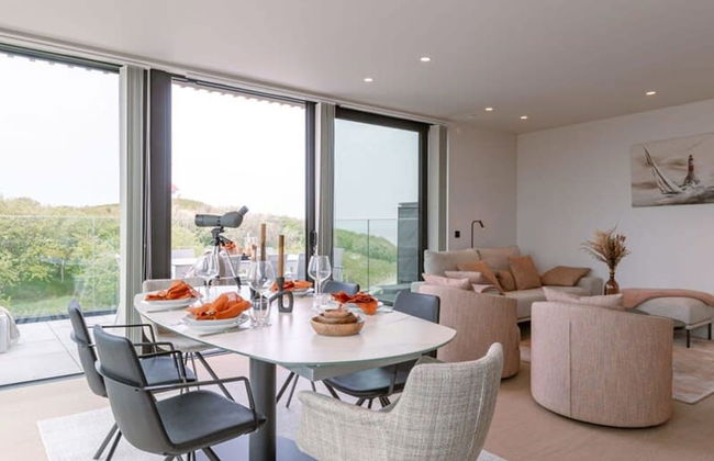 Luxurious Penthouse With Beautiful Seaview - Photo 2