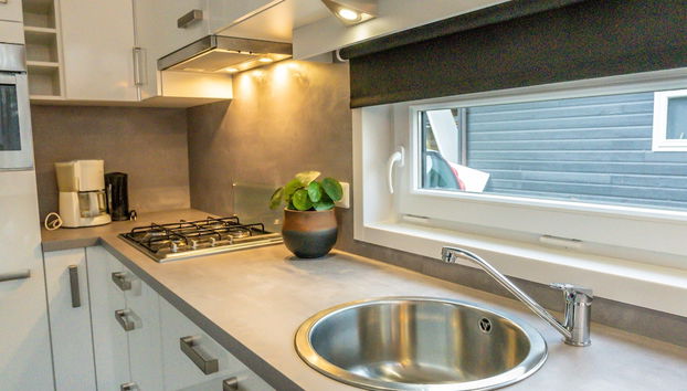 Fine Chalet near Water with Woodfired Hot Tub - Foto 3, Eigene Küche