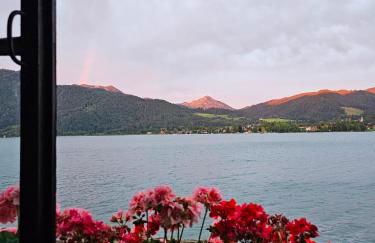 Villa Tegernsee - Exclusive Lakefront Villa with private Zirben Sauna, 4 Rooms for Family & Friends - Foto 44