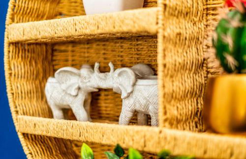 Sleek and Stylish 3 Bed in Greenock - Sleeps 8 - Photo 30