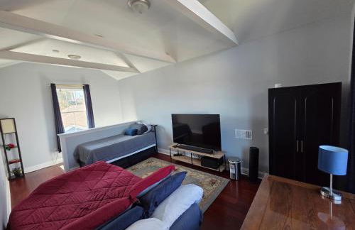 Private Bedroom Bath plus Sitting Room & Porch - Foto 23