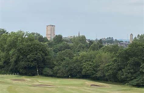 3 Bedrooms Homely House in Motherwell Sleeps 8 comfortably with 6 double beds Near Glasgow Edinburgh Free Private Parking Business Travellers Contractors Holiday Goers Near all Major transport links - Foto 27