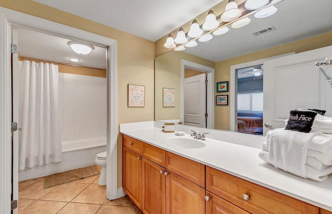 Harbor Landing 203b - Photo 28