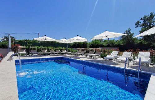 Apartments Lea with pool - Photo 10