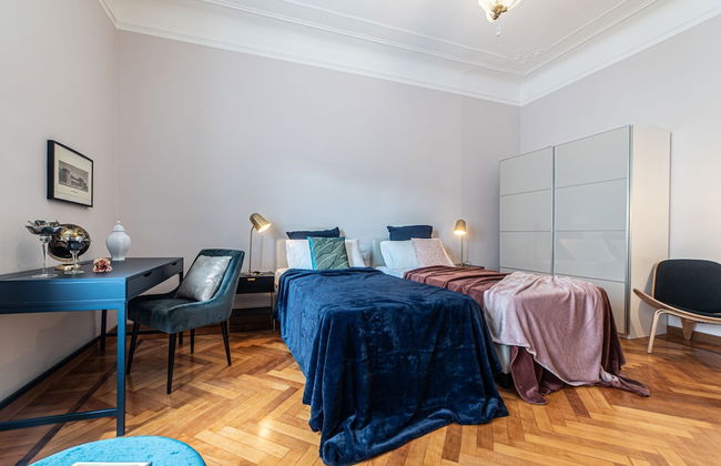 JOIVY Sophisticated Flat W/ Desk - Foto 5