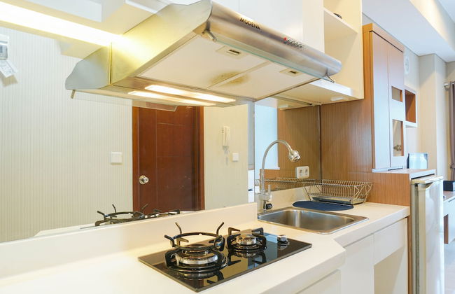 Relax Studio Apartment at Capitol Park Residence - Photo 8