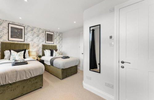 Stunning 4 Bedroom Abode in Zone 1 - Balcony - Sleeps 9 - Foto 20