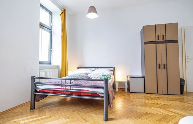 Cozy 4BR Apt Garden Close to Danube - Foto 4