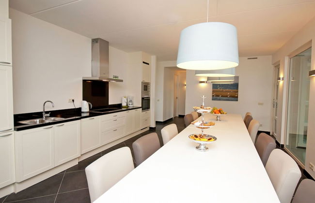 Holiday Home in Colijnsplaat - Photo 2