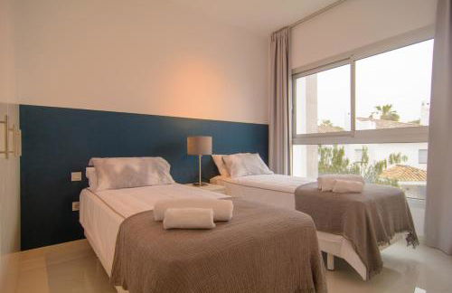 Belaire 4 bedroom apartment - Photo 16