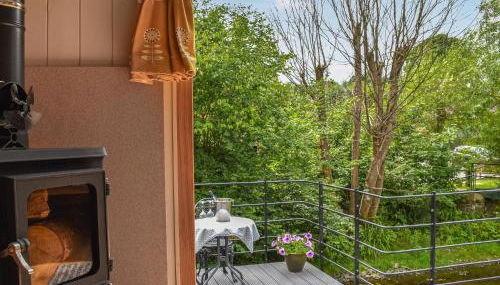 Bechan Brook Hut - Photo 2