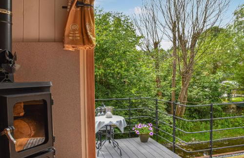 Bechan Brook Hut - Photo 2