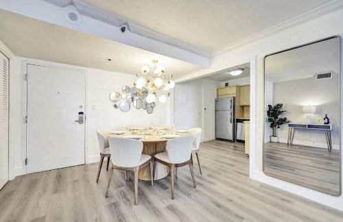 Breathtaking resort condo w beach service Unit 908 - Foto 35