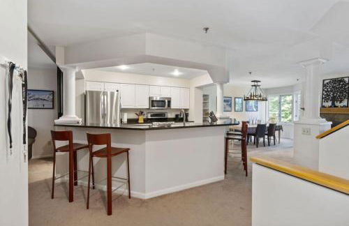 New host! Exceptional Sunday River Ski In Ski Out Condo - Foto 11