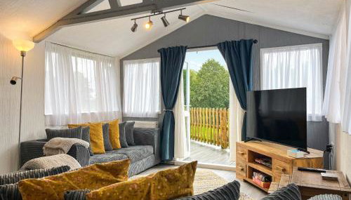 Lake View Cottage - Photo 3