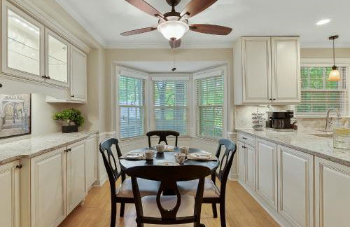 Cozy 4bd Home - NC State & Airport nearby - Foto 34