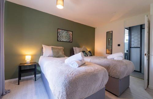 Spacious 3 Bed House, 5mins to HS2/ NEC/Airport. - Foto 40