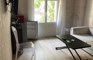 Suite royale avec en options jacuzzi, dîner aux chandelles et petit déjeuner - Photo 7