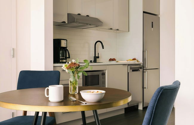 Sonder by Marriott Bonvoy Revival Apartments English Bay - Photo 15