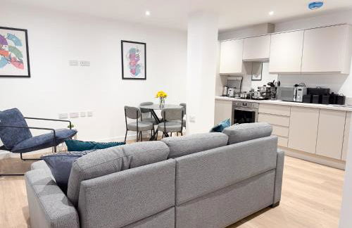 Spacious Modern 1 Bed Apartments in St Neots - Perfect for Contractors & Professionals - Free Parking - WiFi - Fully Equipped Kitchen - Smart TV Ideal for Work Stays and Long Projects - Foto 58
