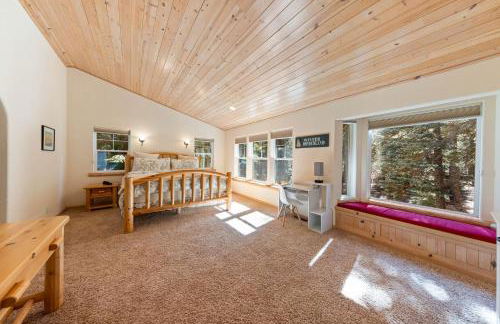 Fox Crossing at Tahoe Donner by Tahoe Getaways - 3BR Vacation Rental w Forested Views & HOA Amenities! - Foto 21