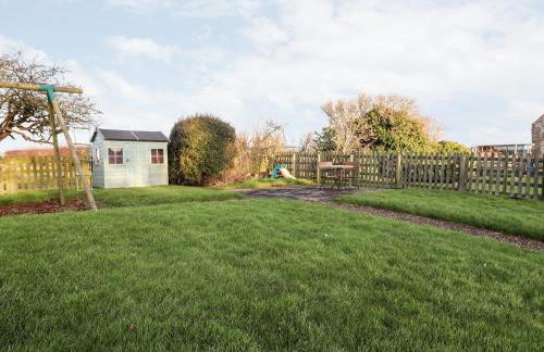 Garden Cottage - Photo 28