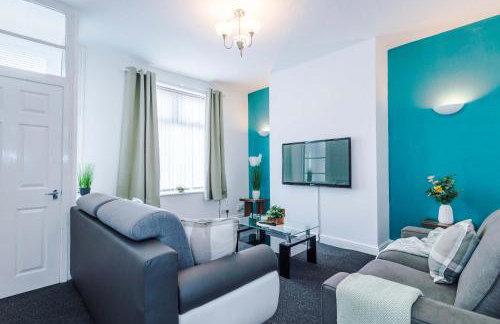 Whitegate House - Photo 2