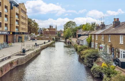 Riverside Cottage Retreat Hertford Town Sleeps 6 - Foto 39