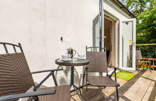 Host Stay The Aylesbury Garden Apartment - Photo 4