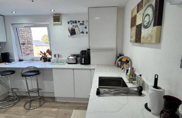 Sunset View 2BR Apartment - Beautiful London View & Free Parking - Foto 8