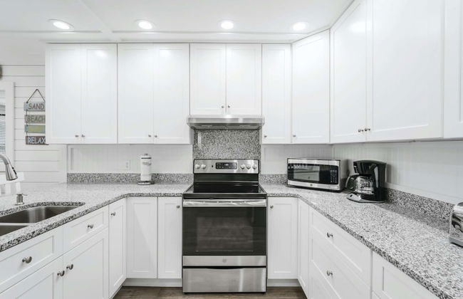 Sunset Escapes B - Photo 21