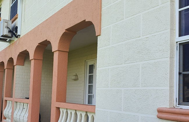 Stay a While Guest Apartment - Foto 14