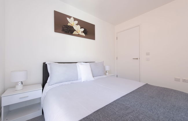 Fortified Apartment - Photo 25