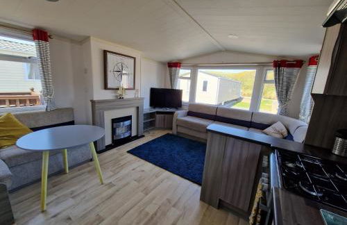 Sea Breeze Retreat 2 Bedroom Pet Friendly Caravan in Clarach Bay - Foto 8