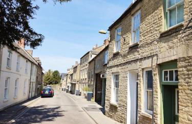 Spacious 1-bed apartment with super king or twin in central Charlbury, Cotswolds - Foto 1