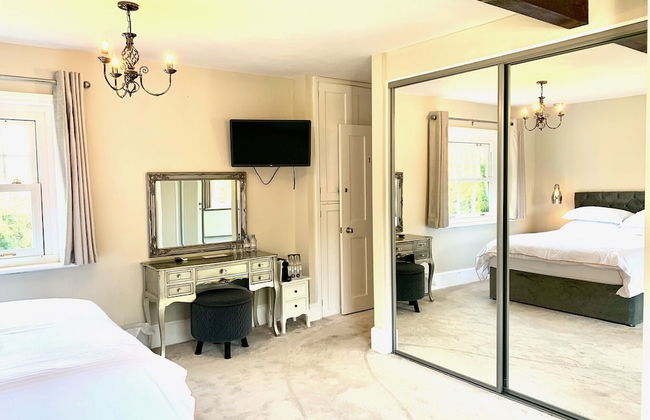 The Estate - 11 Bed - Sleeps 22 - Private Garden - Foto 4