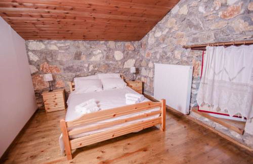 Stonehouse 2 Bedroom Chalet on Olympus Amazing View - Photo 79