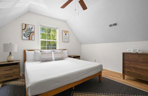 Bryce Cabin - Hot Tub, Fire Pit, Pets, Screened Porch, Wi-Fi - Foto 30