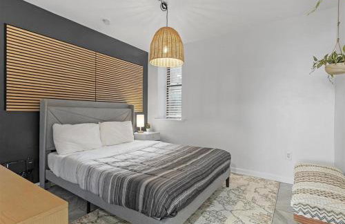 Lawrenceville Central !1 Modern and Cozy One Bedroom Apartment with Free Street Parking - Foto 11