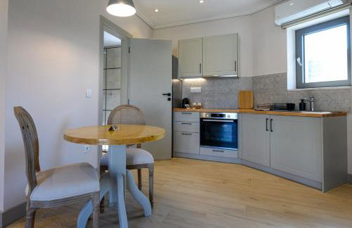 Kannas Mani Luxury Suites -Adults Friendly 14 Plus - Photo 44