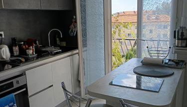 2 pieces proche aéroport - Foto 3