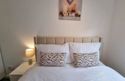 Charming 3Bed House in Strood - Foto 28