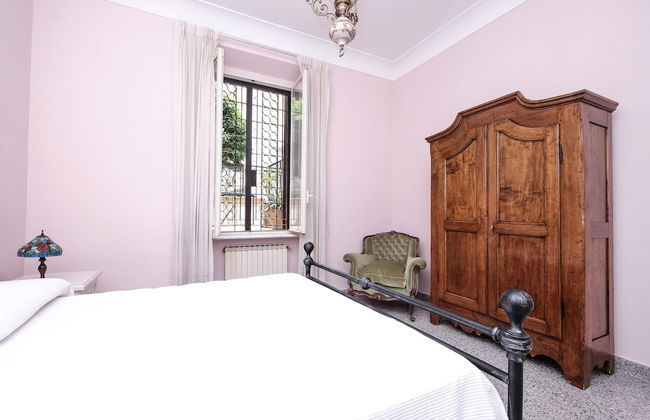 Lush Garden Steps Away from Great Park - Foto 6